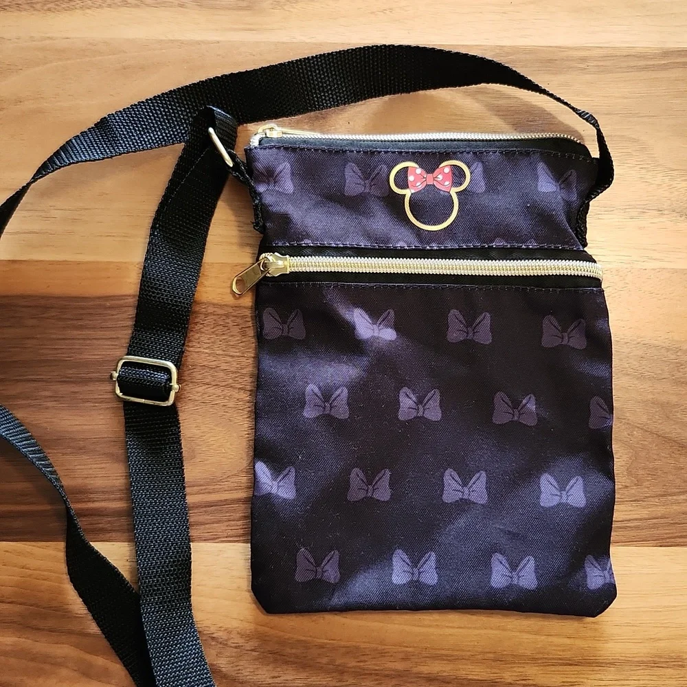 Loungefly Disney Minnie Mouse Crossbody Bag - Picture 6 of 11